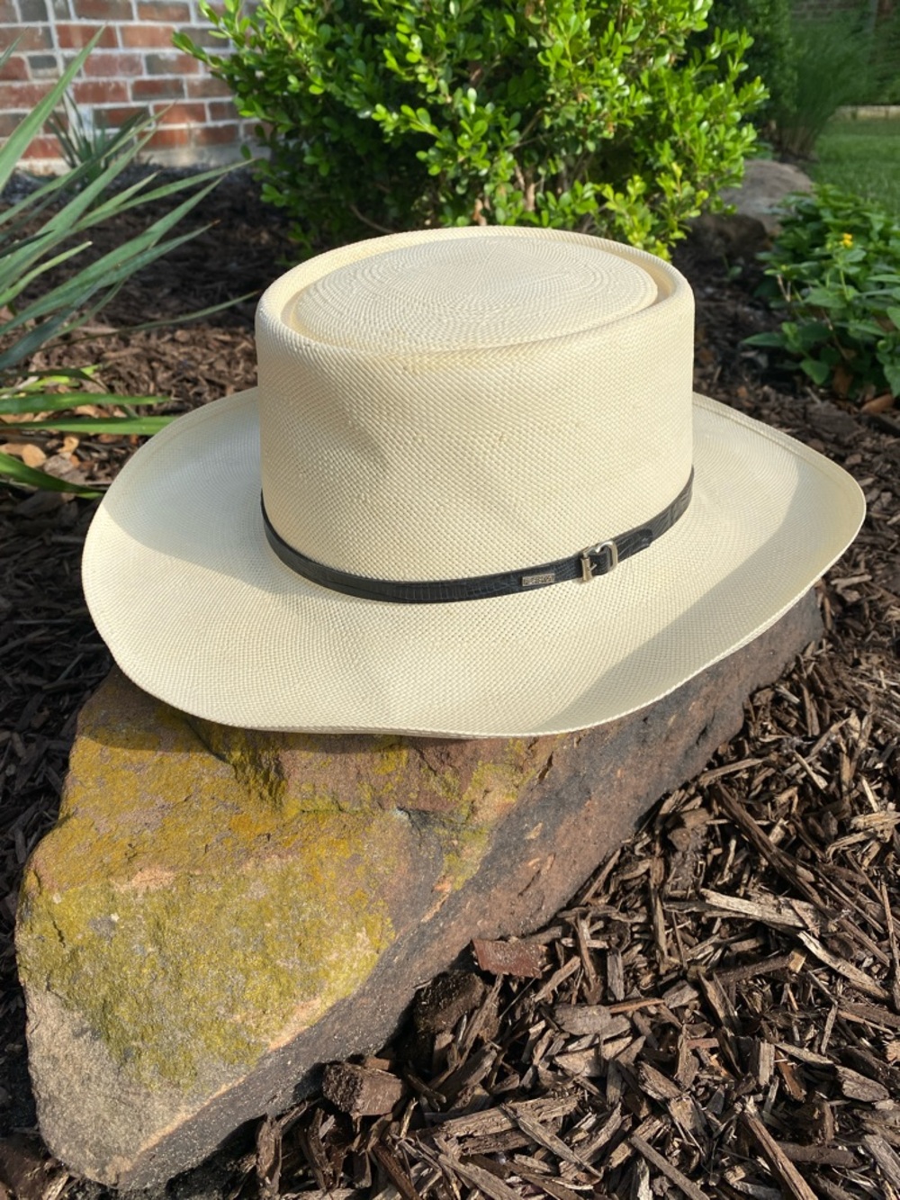 Resistol Straw 10X Gambler Cowboy Hat with Black Hat Band / Long Oval